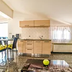 Apartments Ori